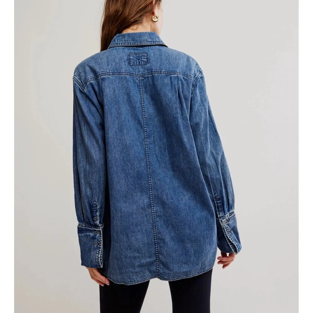 Free People We The Free After Hours Denim Top Montauk Wash Size XS NWT Oversized - Picture 3 of 11